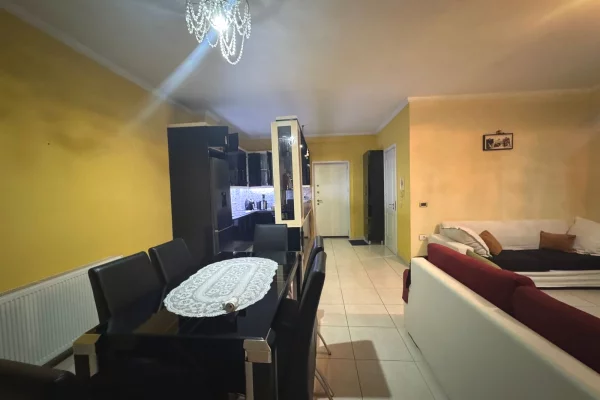 Shtepi me qera Apartament ne Tirane, 2+1, Mobilimi E mobiluar, Pagesa 550  Euro.