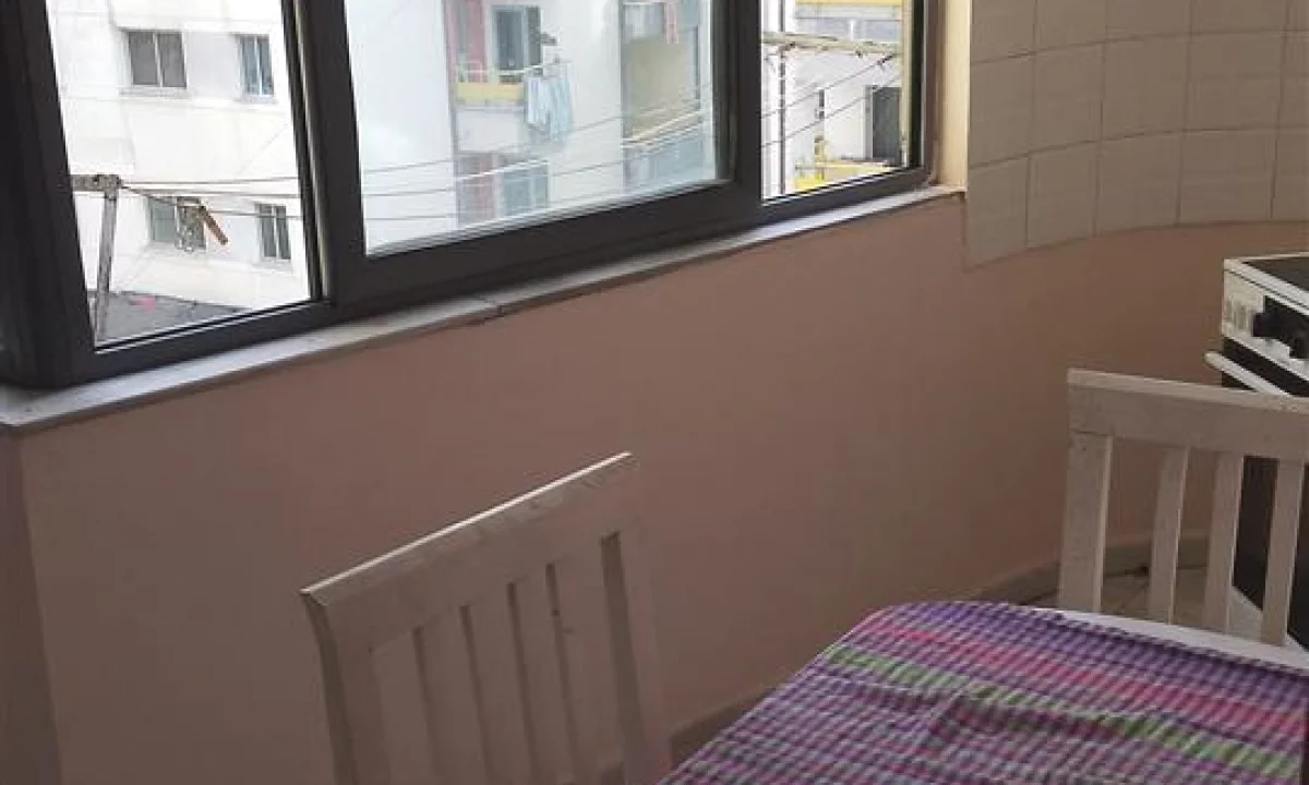 Shtepi me qera Apartament ne Tirane, 2+1, Mobilimi E mobiluar, Pagesa 50,000  Leke.