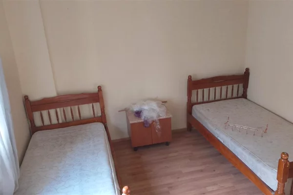 Shtepi me qera Apartament ne Tirane, 2+1, Mobilimi E mobiluar, Pagesa 50,000  Leke.