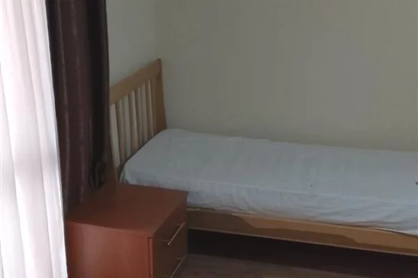 Shtepi me qera Apartament ne Tirane, 2+1, Mobilimi E mobiluar, Pagesa 50,000  Leke.