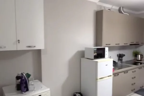 Shtepi me qera Apartament ne Tirane, 2+1, Mobilimi E mobiluar, Pagesa 52,000  Leke.