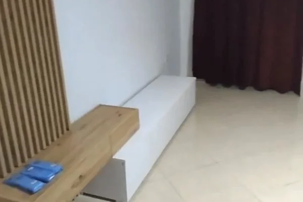 Shtepi me qera Apartament ne Tirane, 2+1, Mobilimi E mobiluar, Pagesa 60,000  Leke.