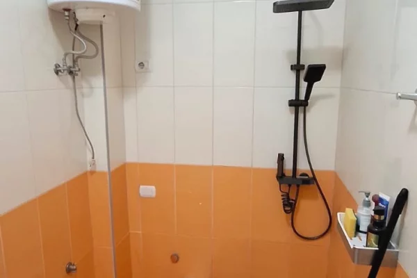 Shtepi me qera Apartament ne Tirane, 1+1, Mobilimi E mobiluar, Pagesa 500  Euro.