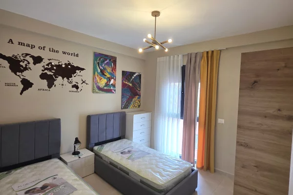 Shtepi me qera Apartament ne Tirane, 2+1, Mobilimi E mobiluar, Pagesa 900  Euro.