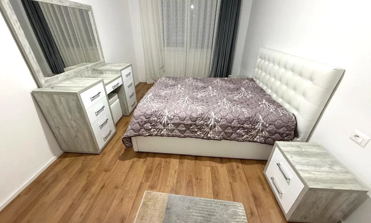 Appartamento in affitto a Tirana 1+1, Arredato