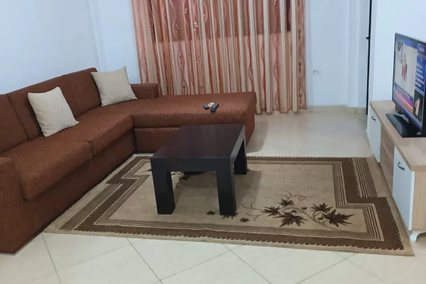 Shtepi me qera Apartament ne Tirane, 2+1, Mobilimi E mobiluar, Pagesa 50,000  Leke.