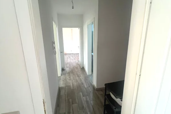 Shtepi me qera Apartament ne Tirane, 2+1, Mobilimi E mobiluar, Pagesa 55,000  Leke.