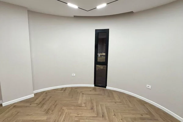 Shtepi me qera Apartament ne Tirane, 2+1, Mobilimi Bosh, pa mobiluar, Pagesa 1,000  Euro.