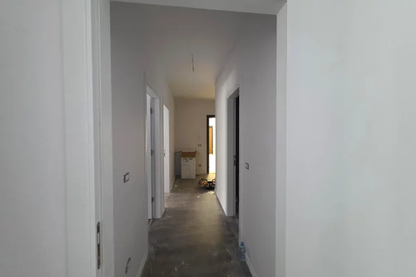 Apartment for rent in Tirana 2+1, Emty