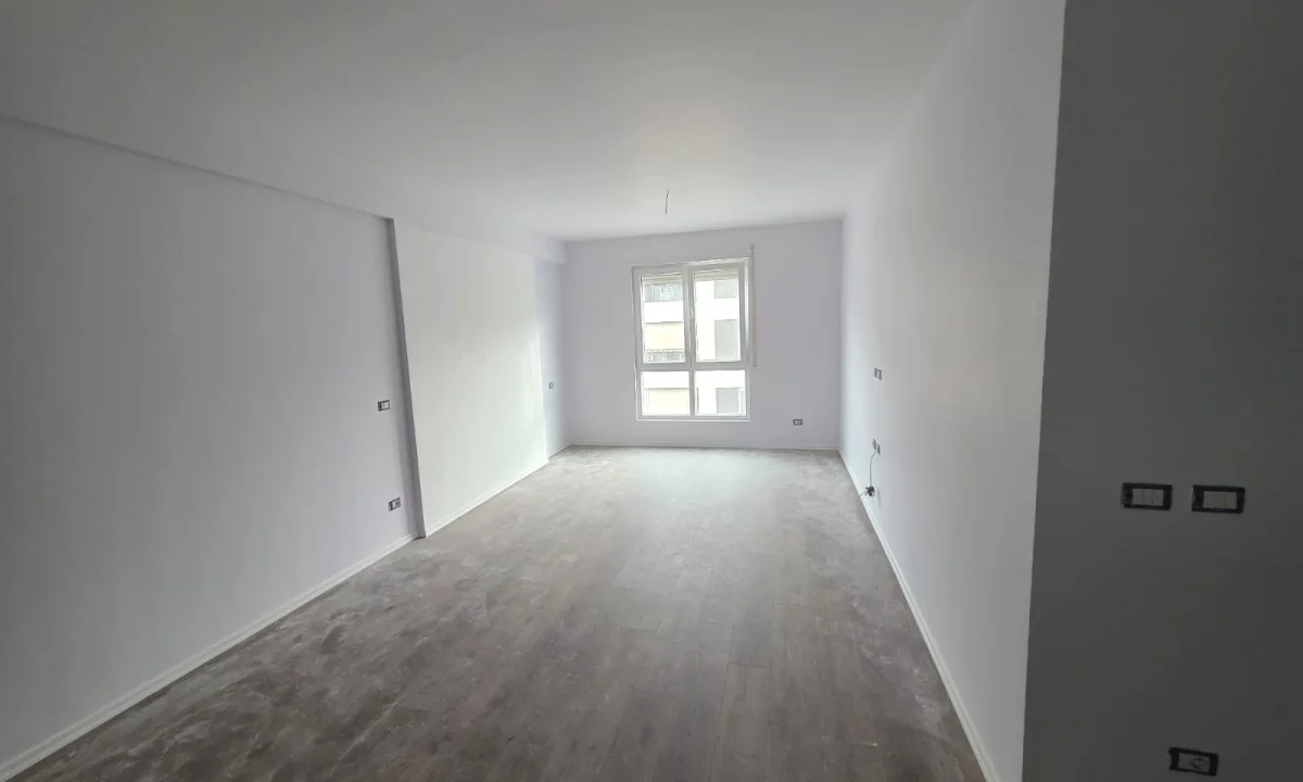 Apartment for rent in Tirana 2+1, Emty