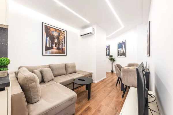 Casa in affitto 1+1 a Tirana - 70,000 Leke