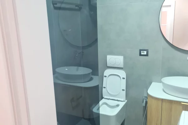 Shtepi me qera Apartament ne Tirane, 2+1, Mobilimi E mobiluar, Pagesa 70,000  Leke.