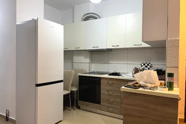 Shtepi me qera Apartament ne Tirane, 2+1, Mobilimi E mobiluar, Pagesa 40,000  Leke.