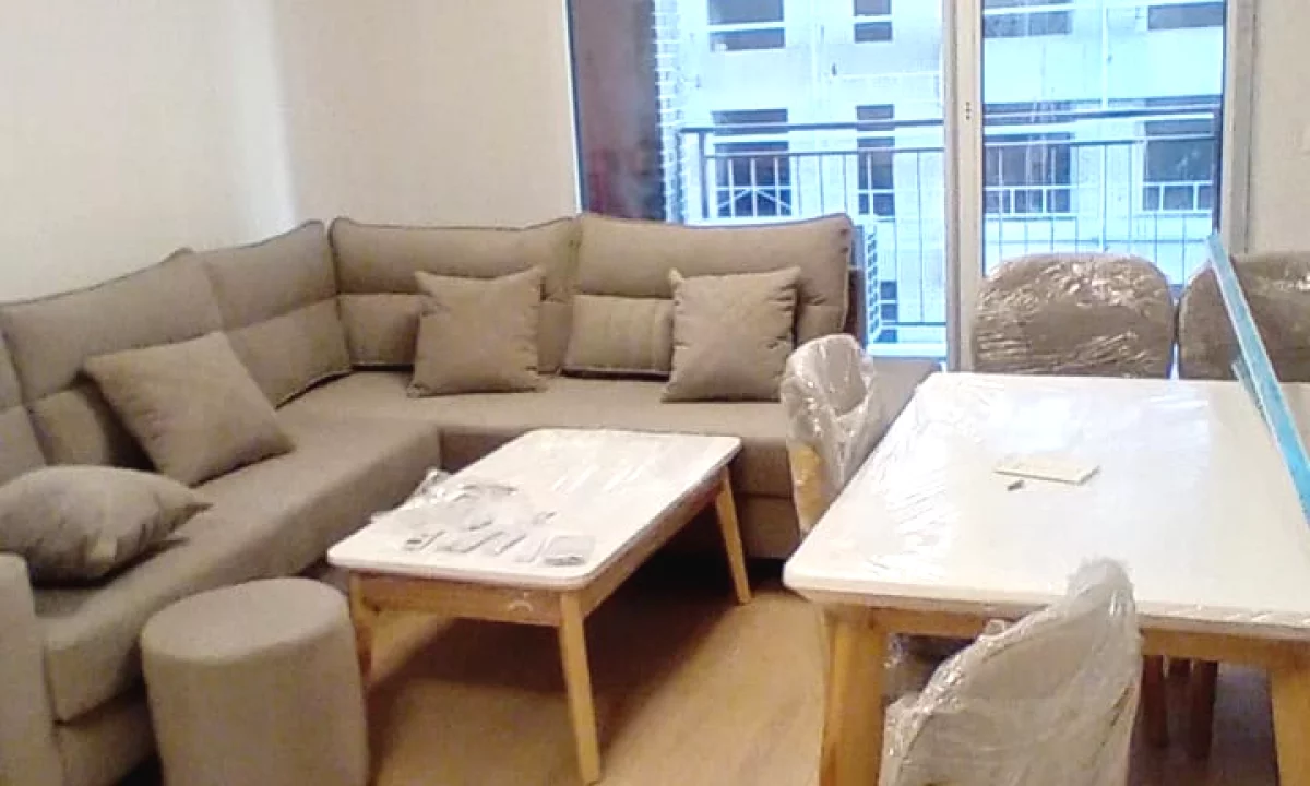 Shtepi me qera Apartament ne Tirane, 1+1, Mobilimi E mobiluar, Pagesa 600  Euro.