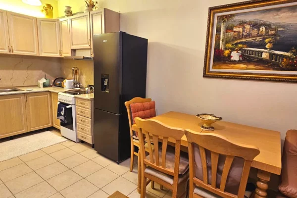 Shtepi me qera Apartament ne Tirane, 1+1, Mobilimi E mobiluar, Pagesa 55,000  Leke.