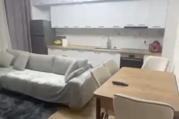 Shtepi me qera Apartament ne Tirane, 1+1, Mobilimi E mobiluar, Pagesa 50,000  Leke.