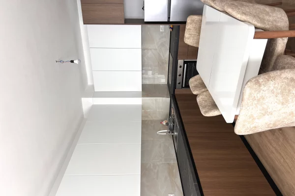 Shtepi me qera Apartament ne Tirane, 2+1, Mobilimi E mobiluar, Pagesa 50,000  Leke.