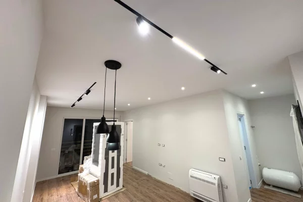 Shtepi me qera Apartament ne Tirane, 1+1, Mobilimi E mobiluar, Pagesa 65,000  Leke.