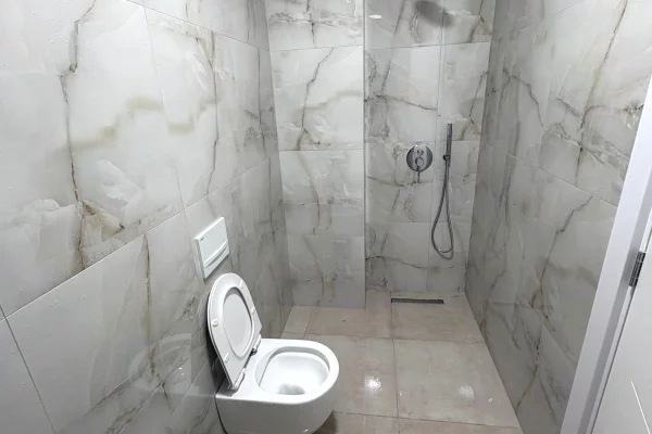 Shtepi me qera Apartament ne Tirane, 1+1, Mobilimi E mobiluar, Pagesa 65,000  Leke.