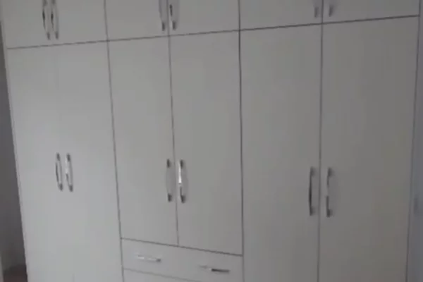 Shtepi me qera Apartament ne Tirane, 2+1, Mobilimi E mobiluar, Pagesa 60,000  Leke.