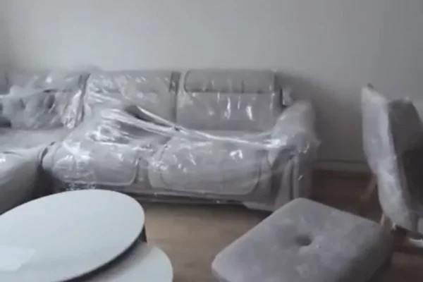 Shtepi me qera Apartament ne Tirane, 2+1, Mobilimi E mobiluar, Pagesa 60,000  Leke.