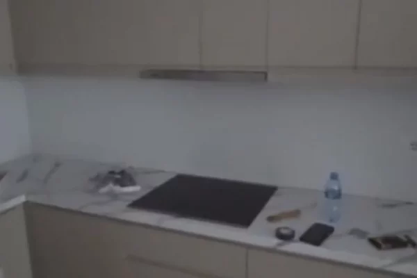 Shtepi me qera Apartament ne Tirane, 2+1, Mobilimi E mobiluar, Pagesa 60,000  Leke.