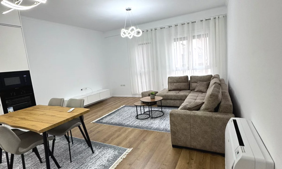 Shtepi me qera Apartament ne Tirane, 1+1, Mobilimi E mobiluar, Pagesa 400  Euro.