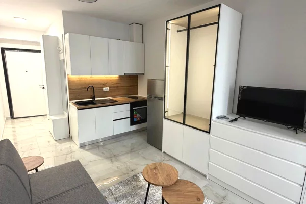 Shtepi me qera Garsoniere ne Tirane - 42,000 Leke