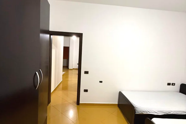 Shtepi me qera Apartament ne Tirane, 1+1, Mobilimi E mobiluar, Pagesa 45,000  Leke.