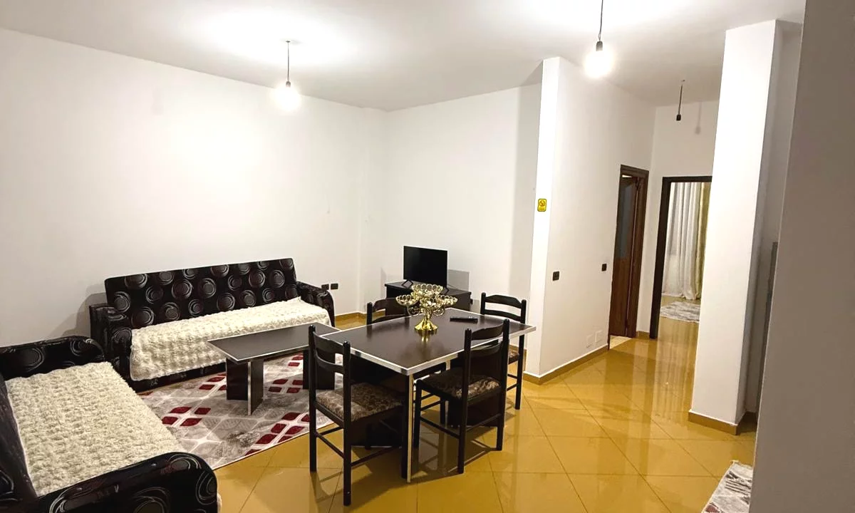Shtepi me qera Apartament ne Tirane, 1+1, Mobilimi E mobiluar, Pagesa 45,000  Leke.