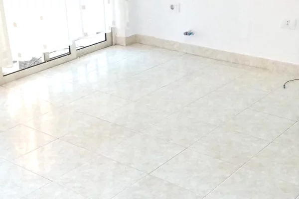 Shtepi me qera Apartament ne Tirane, 1+1, Mobilimi Bosh, pa mobiluar, Pagesa 40,000  Leke.