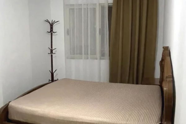 Shtepi me qera Apartament ne Tirane, 2+1, Mobilimi E mobiluar, Pagesa 47,000  Leke.