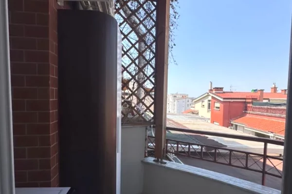 Shtepi me qera Apartament ne Tirane, 1+1, Mobilimi E mobiluar, Pagesa 50,000  Leke.