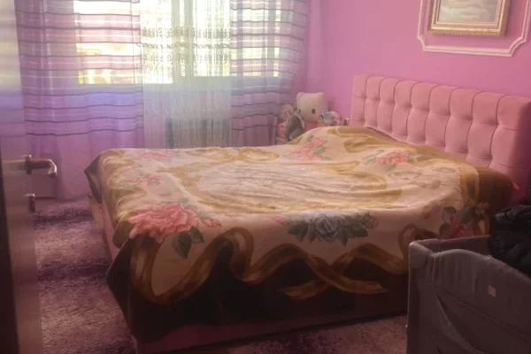 Shtepi me qera Apartament ne Tirane, 1+1, Mobilimi E mobiluar, Pagesa 45,000  Leke.