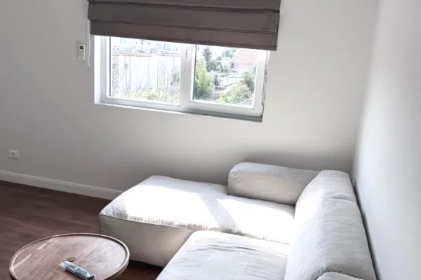 Shtepi me qera Shtepi Private ne Tirane, 1+1, Mobilimi E mobiluar, Pagesa 470  Euro.