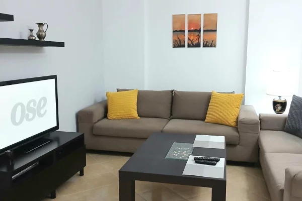 Jepet me qira 2+1 Fresku 520€