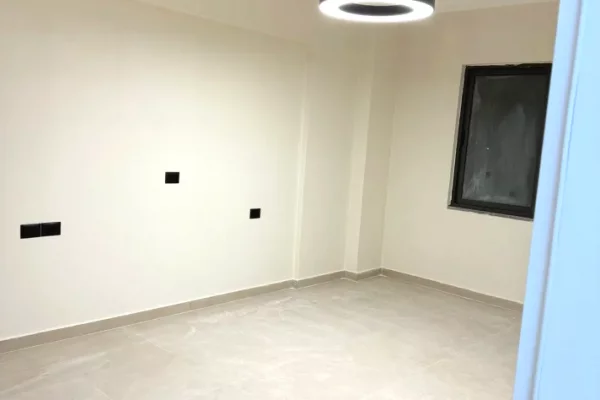 Appartamento in affitto a Tirana 2+1, Arredato