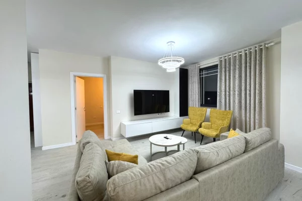 Shtepi me qera 3+1 ne Tirane - 140,000 Leke