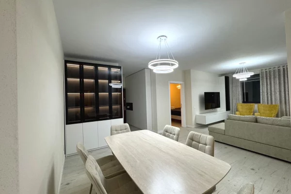 Shtepi me qera Apartament ne Tirane, 3+1, Mobilimi E mobiluar, Pagesa 140,000  Leke.