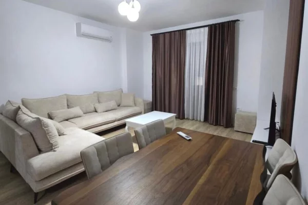 Shtepi me qera Apartament ne Tirane, 1+1, Mobilimi E mobiluar, Pagesa 46,000  Leke.