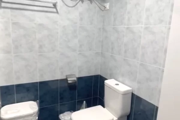 Shtepi me qera Apartament ne Tirane, 2+1, Mobilimi E mobiluar, Pagesa 90,000  Leke.