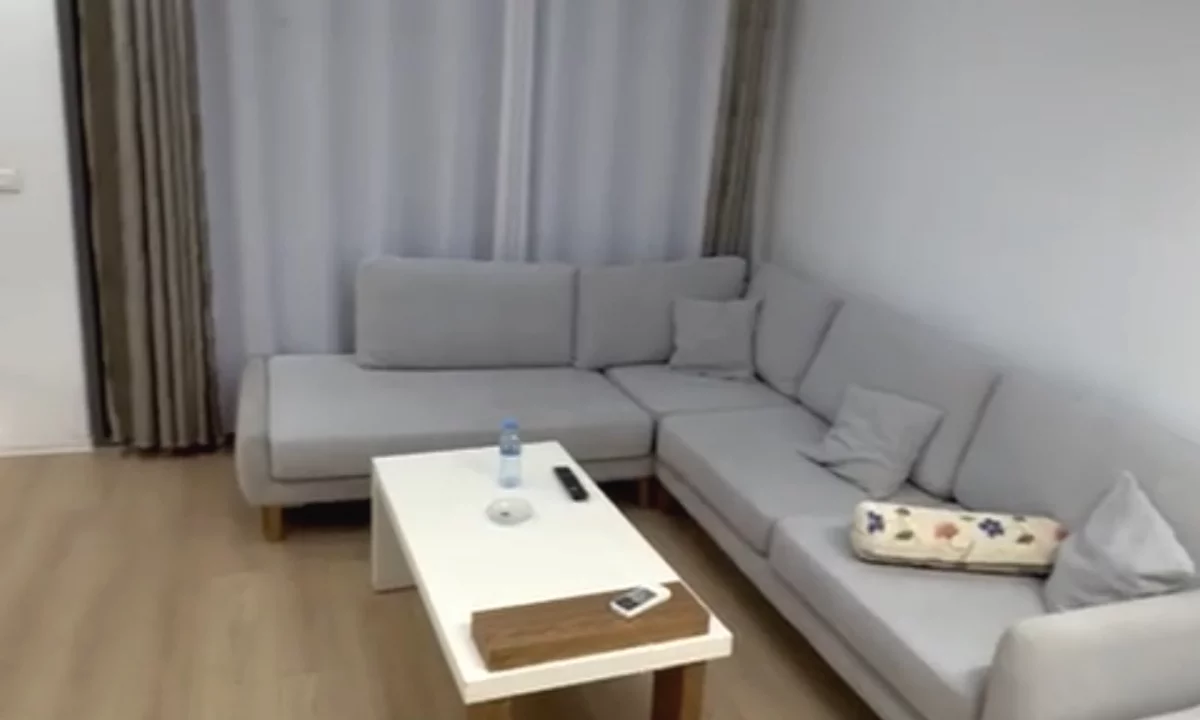Shtepi me qera Apartament ne Tirane, 1+1, Mobilimi E mobiluar, Pagesa 550  Euro.