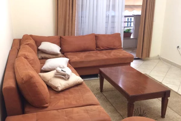 Jepet me qira 3+1+2 Kompleksi Panorama 750€