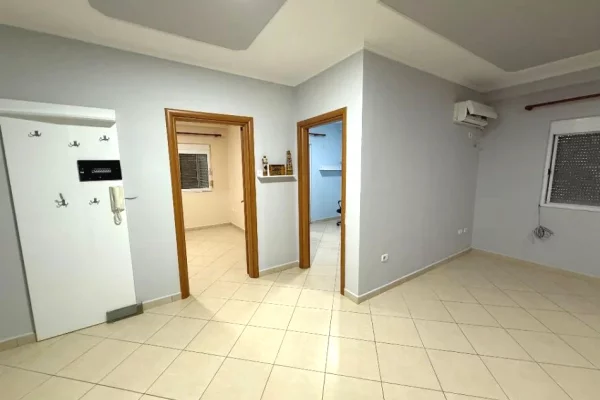 Apartment for rent in Tirana 2+1, Emty