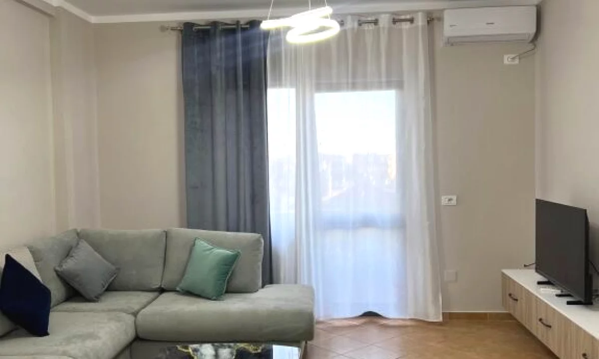Shtepi me qera Apartament ne Tirane, 1+1, Mobilimi E mobiluar, Pagesa 50,000  Leke.