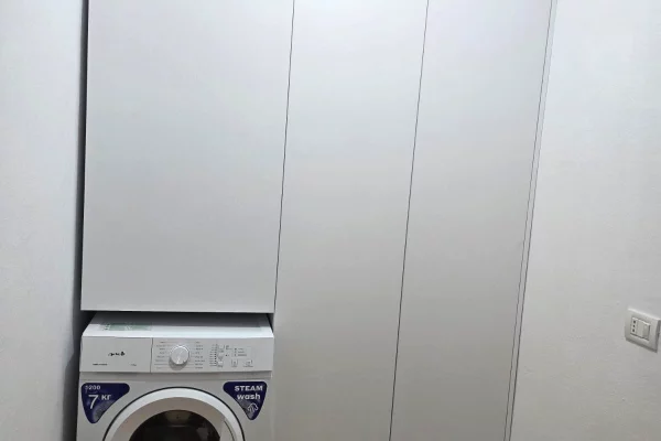 Shtepi me qera Apartament ne Tirane, 2+1, Mobilimi E mobiluar, Pagesa 45,000  Leke.