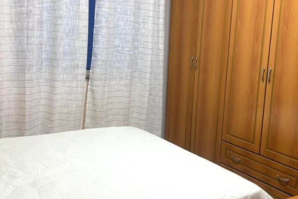 Shtepi me qera Apartament ne Tirane, 2+1, Mobilimi E mobiluar, Pagesa 50,000  Leke.