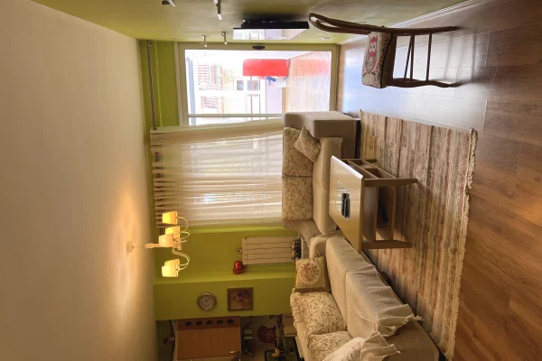 Shtepi me qera 2+1 ne Tirane - 650 Euro