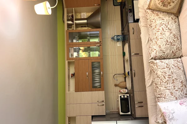 Shtepi me qera Apartament ne Tirane, 2+1, Mobilimi E mobiluar, Pagesa 650  Euro.