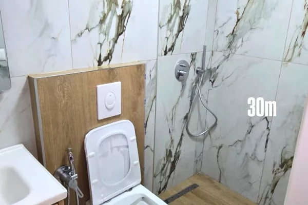 Shtepi ne shitje Apartament ne Tirane, Garsoniere, Mobilimi Bosh, pa mobiluar, Pagesa 87,000  Euro.